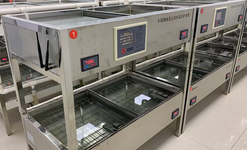 Serbatoio del bagno d’acqua in acciaio inossidabile di laboratorio