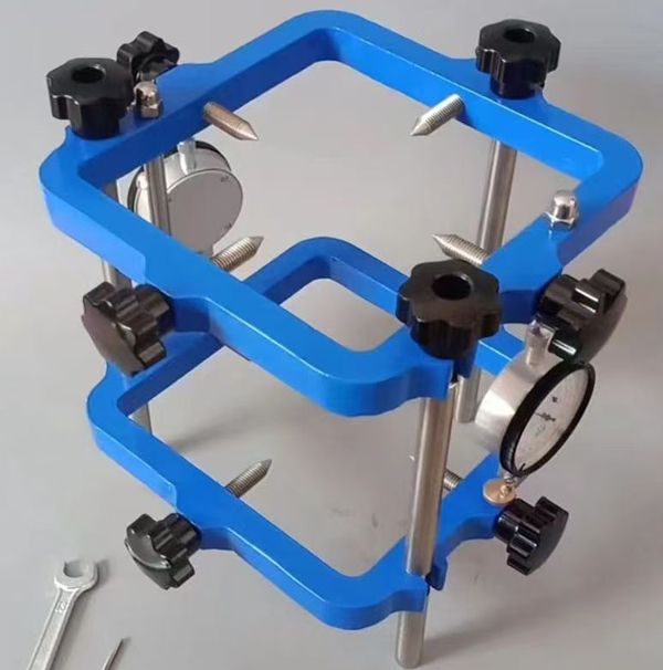 Frame di prova del modulo elastico a compressione per calcestruzzo utilizzato su CTM