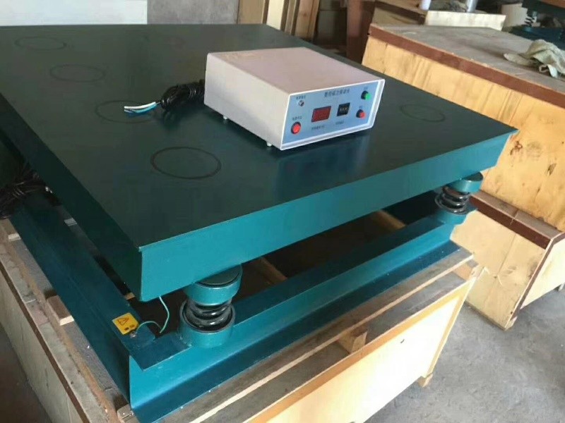 Tabella delle vibrazioni per stampi in cemento