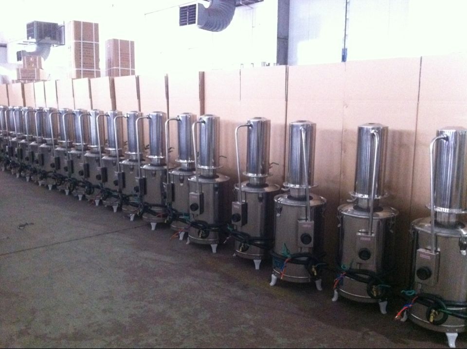 Distiller dell’acqua di attrezzatura medica