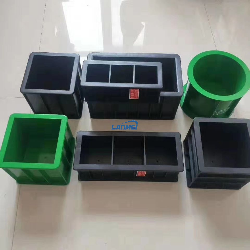 Test del cubo in cemento stampo