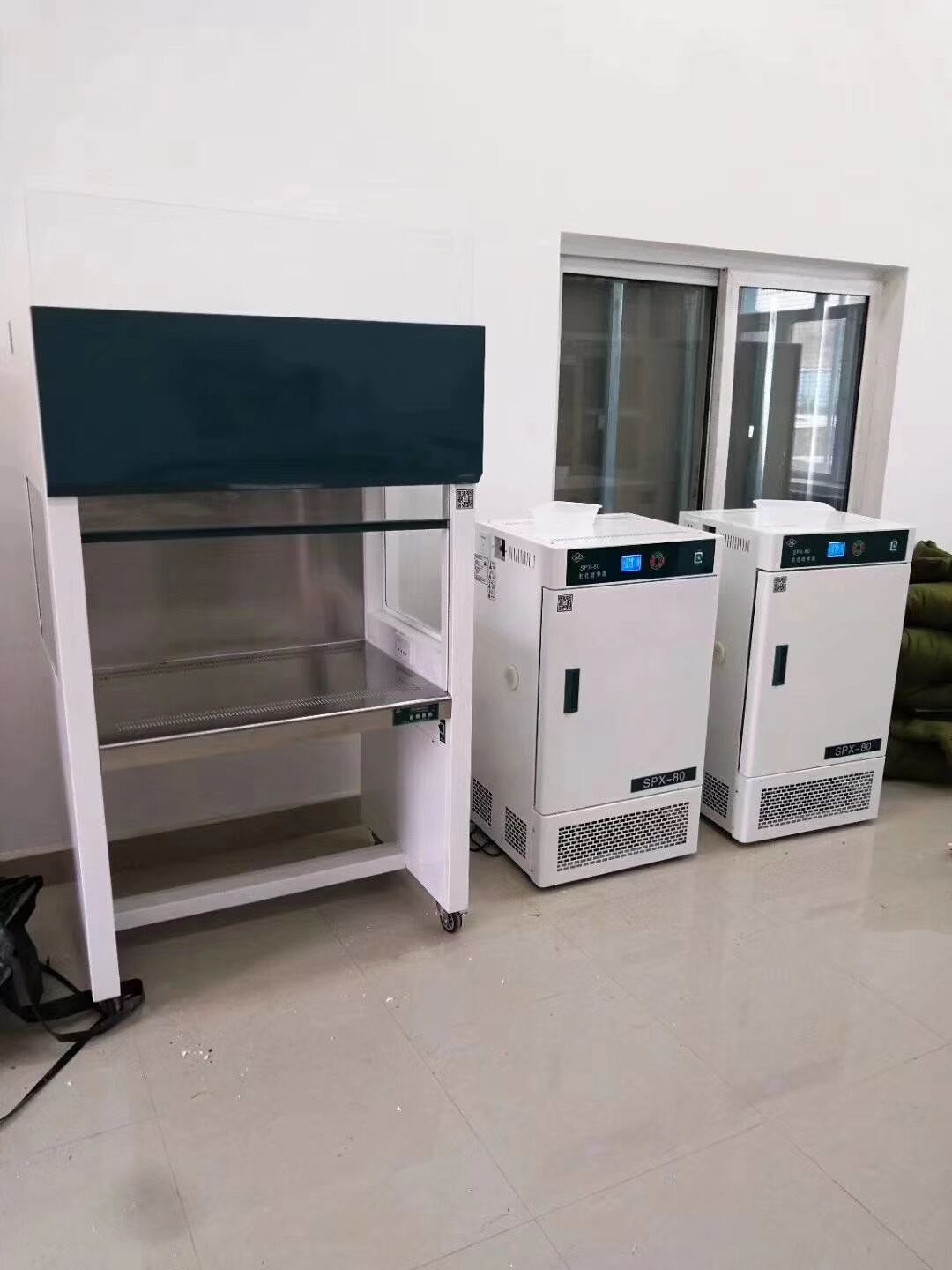 Cappuccio di flusso laminare standard
